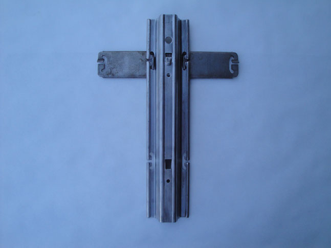 Hardware-Free Crossarm for Rolled Edge line post, Front View