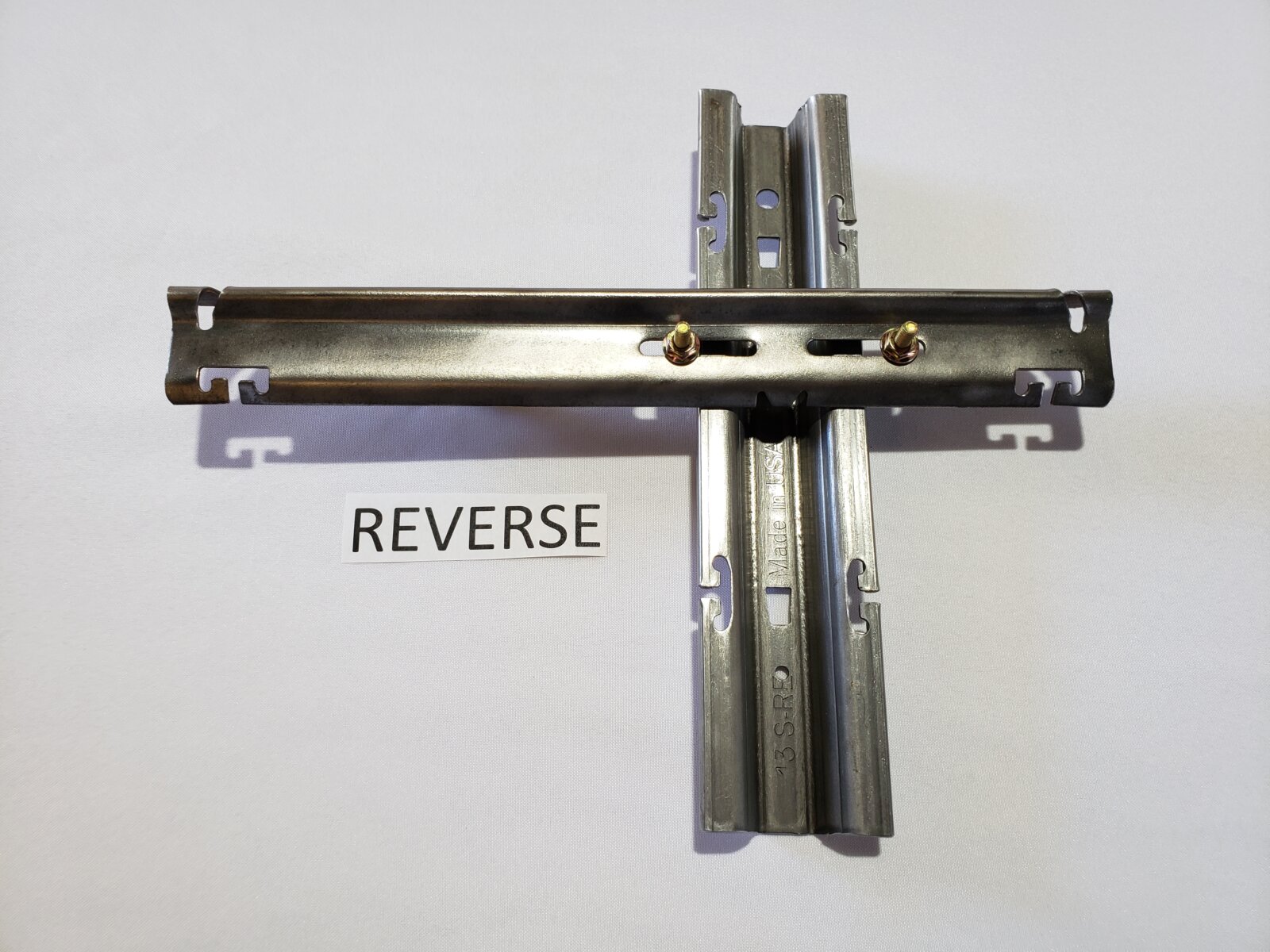 L-Style Crossarm, Offset Reverse, Mounted On Rolled Edge Line Post