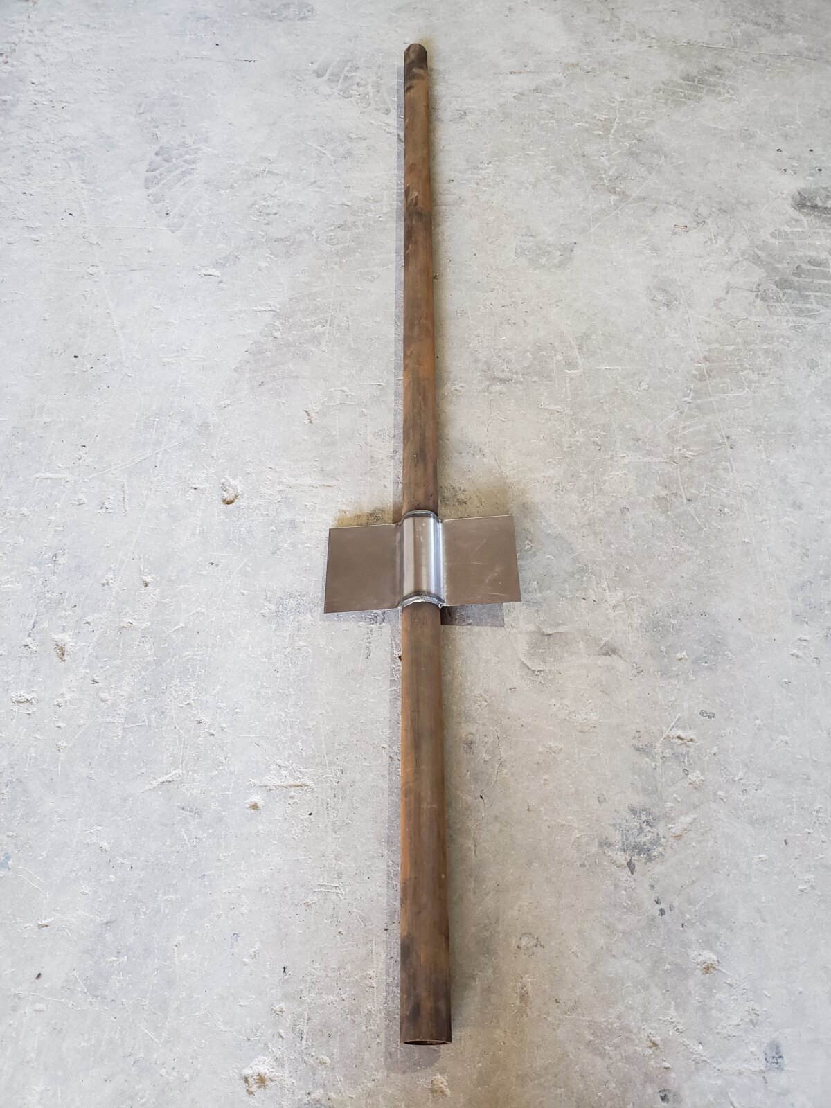 Pipe Spade, Welded On Pipe End Post, Full View