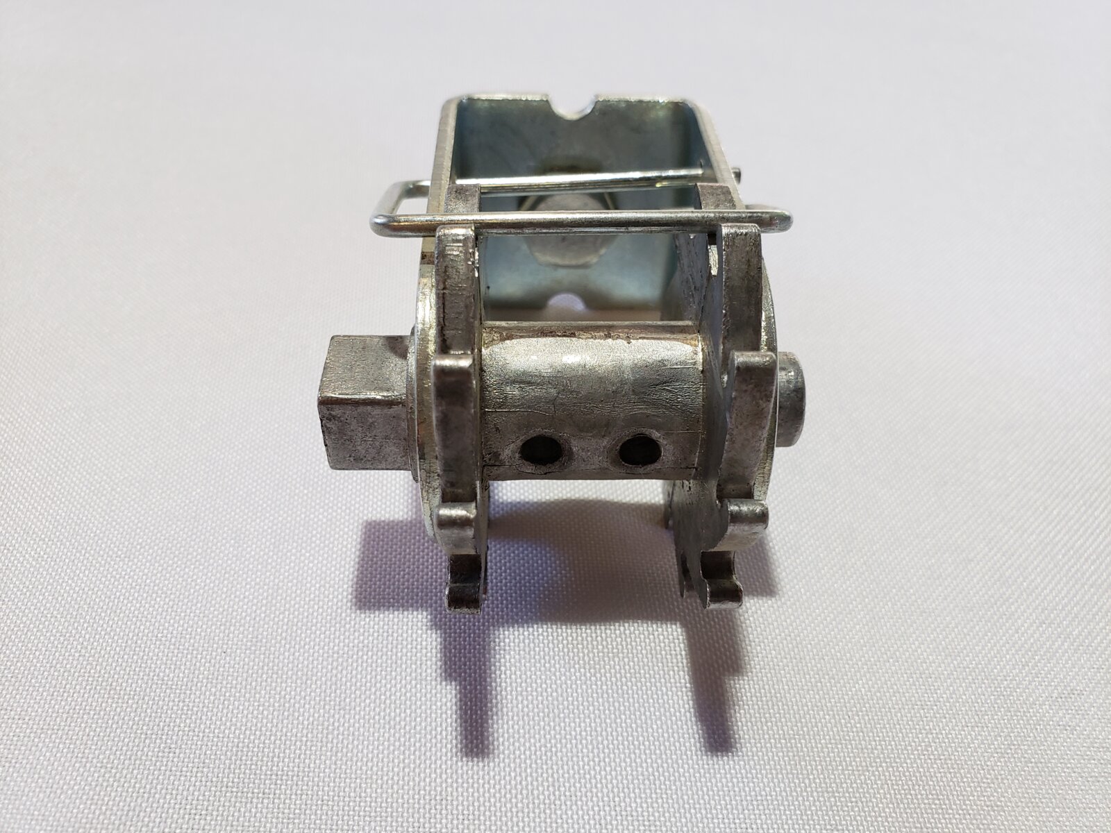 Wire Strainer, A&J Ratchet Type, Front View
