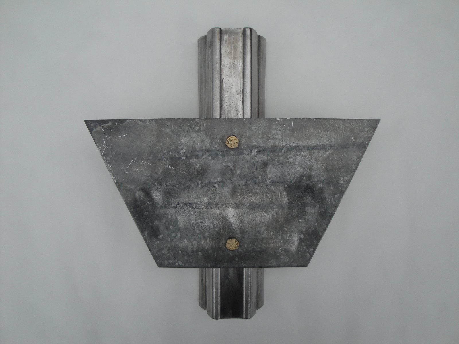 Sturdy Back End Post With Trapezoid Spade, Top View