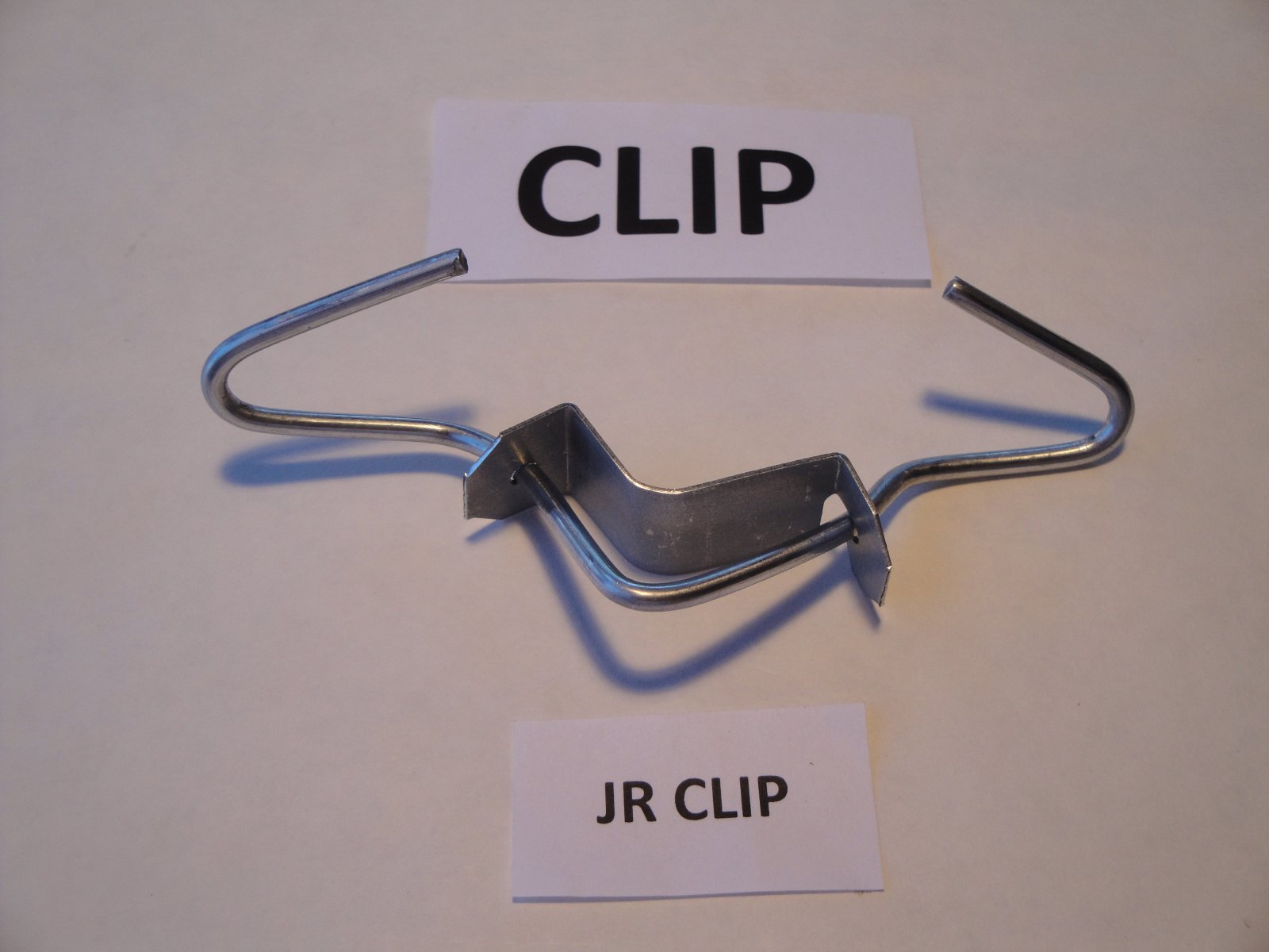 2-piece Snap-In crossarm clip, 4”, assembled